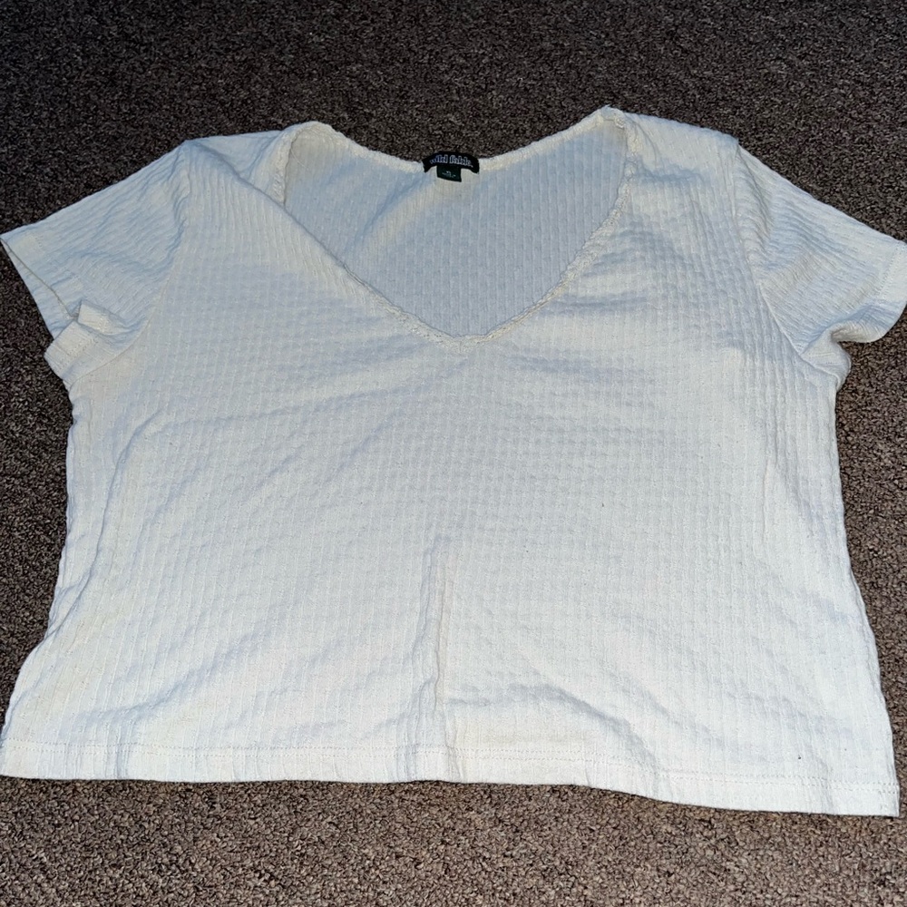 Basic V Neck Crop